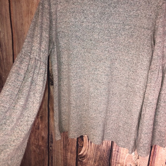 Apt. 9 Long Sleeve Bell Sleeve Top - Picture 7 of 8